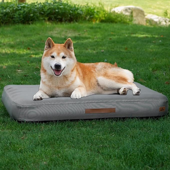 Lightweight travel dog bed with adjustable air cushion support